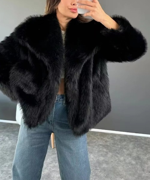 ENLIKE（エンリケ）の「フェイクファーボリュームジャケット（その他アウター・レディース・ブラウン/ブラック/アイボリー・FREE）」の10枚目の写真