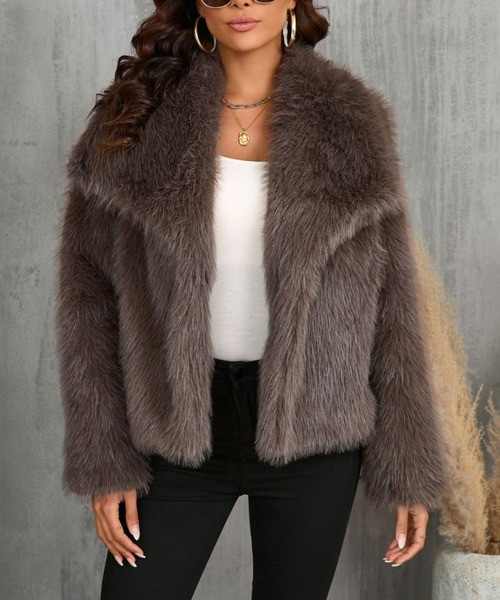 ENLIKE（エンリケ）の「フェイクファーボリュームジャケット（その他アウター・レディース・ブラウン/ブラック/アイボリー・FREE）」の16枚目の写真