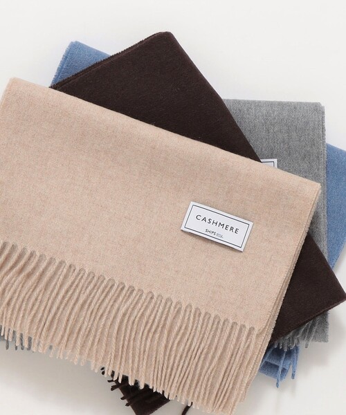 SHIPS any（シップス エニィ）の「SHIPS any: カシミヤ ソリッド マフラー 25AW（マフラー・メンズ・ブラック/オフホワイト/ナチュラル/グレー/ブルー/ダークグレー/ネイビー/ブラウン/レッド・ONE SIZE）」の6枚目の写真