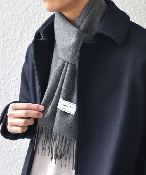 SHIPS any（シップス エニィ）の「SHIPS any: カシミヤ ソリッド マフラー 25AW（マフラー・メンズ・ブラック/オフホワイト/ナチュラル/グレー/ブルー/ダークグレー/ネイビー/ブラウン/レッド・ONE SIZE）」の18枚目の写真