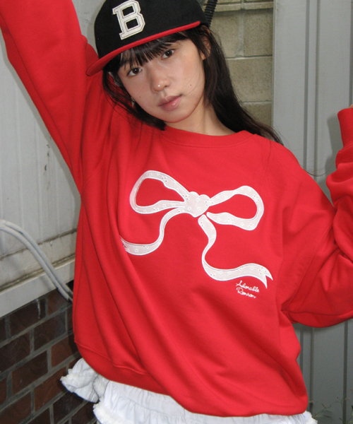 RONRON(ロンロン)の「HEART RIBBON LACE APPLIQUE SWEATSHIRT RED(スウェット・レディース・その他・FREE)」の1枚目の写真