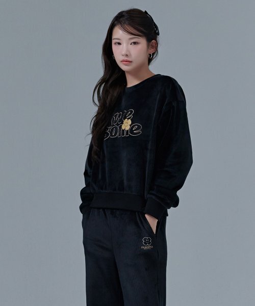 CHASECULT(チェイスカルト)の「女性起毛刺繍スウェットTシャツ-CFRG5174D03(スウェット・レディース・ブラック・85/90/95)」の2枚目の写真