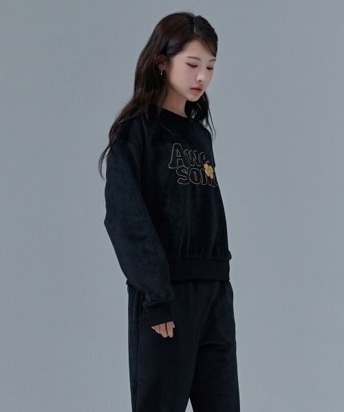 CHASECULT(チェイスカルト)の「女性起毛刺繍スウェットTシャツ-CFRG5174D03(スウェット・レディース・ブラック・85/90/95)」の3枚目の写真