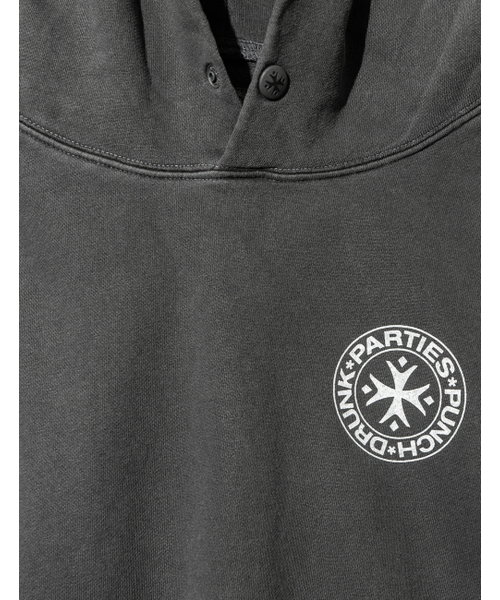 PUNCH DRUNK PARTIES(パンチドランクパーティーズ)の「Circle Logo Garment Dyed Hoodie (CHARCOAL)(パーカー・レディース・その他・1/2/0/3)」の18枚目の写真