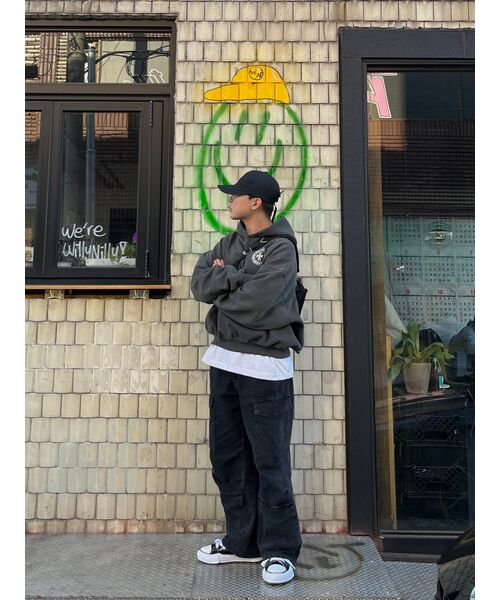 PUNCH DRUNK PARTIES(パンチドランクパーティーズ)の「Circle Logo Garment Dyed Hoodie (CHARCOAL)(パーカー・レディース・その他・1/2/0/3)」の7枚目の写真