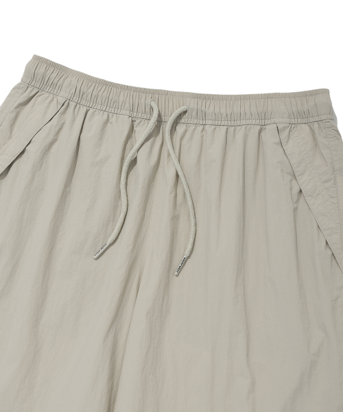 Wacky WiLLy(ワッキーウィリー)の「ナイロンイージーショートパンツライトカーキ(その他パンツ・レディース・その他・SMALL/MEDIUM/LARGE/X-LARGE)」の4枚目の写真