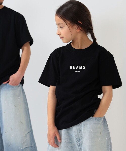 こども ビームス（コドモビームス）の「BEAMS × こども ビームス / BEAMS ロゴ Tシャツ 2026（110～160cm）（Tシャツ/カットソー・キッズ・グレー系その他/ホワイト/ネイビー/ブラック・S(110-120)/L(150-160)/M(130-140)）」の2枚目の写真