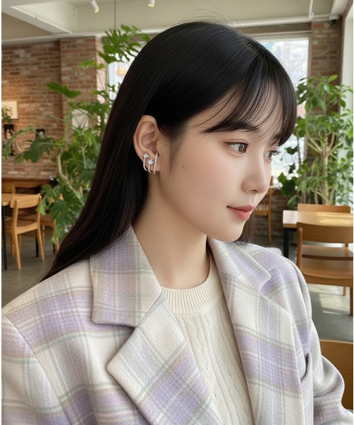 Burner（バーナー）の「【Sonu jewelry（ソヌジュエリー）】スターライン 3連ビジューフィットイヤーカフ oku-ecuf-2-9（イヤーカフ・レディース・シルバー・FREE）」の2枚目の写真