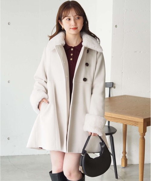 tiptop（ティップトップ）の「ファーティペットミドル丈フレアコート（ステンカラーコート・レディース・アイボリー/ブラック/チャコールグレー・FREE）」の15枚目の写真