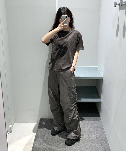 INSILENCE WOMEN(インサイレンスウーマン)の「グロッシー ユーティリティパンツ BLACK(その他パンツ・レディース・その他・MEDIUM/LARGE)」の13枚目の写真