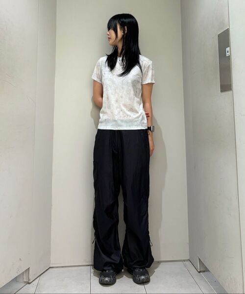 INSILENCE WOMEN(インサイレンスウーマン)の「グロッシー ユーティリティパンツ BLACK(その他パンツ・レディース・その他・MEDIUM/LARGE)」の5枚目の写真