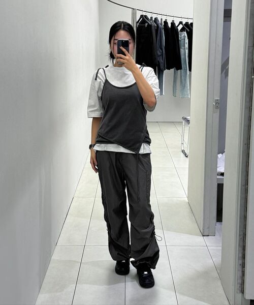 INSILENCE WOMEN(インサイレンスウーマン)の「グロッシー ユーティリティパンツ BLACK(その他パンツ・レディース・その他・MEDIUM/LARGE)」の8枚目の写真