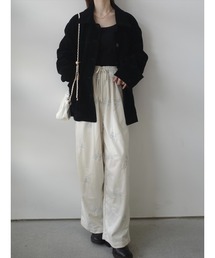 amel（エイメル）の「フラワーエンブロイダリーベルベットパンツ / アイボリー（その他パンツ）」