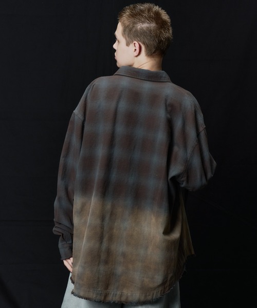 AIVER（アイバー）の「AIVER　グラデーションブリーチオンブレチェックシャツ（シャツ/ブラウス・メンズ・オフホワイト/その他・LARGE/MEDIUM/SMALL）」の16枚目の写真