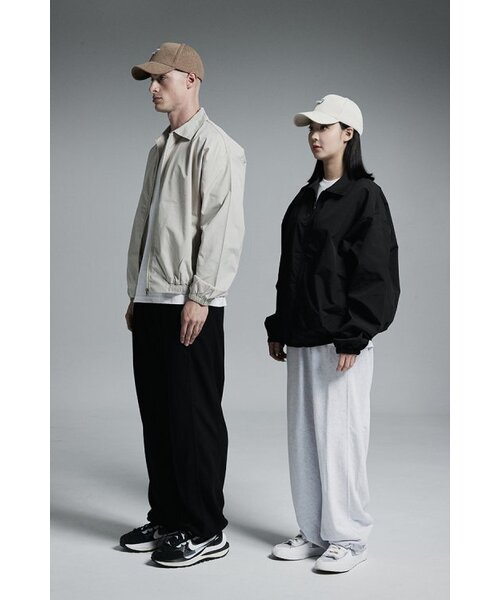 APOSTROPHE COMMA(アポストロフィコンマ)の「カラーブルゾンウィンドブレーカージップアップジャケット(アイボリー)(ブルゾン・メンズ・その他・MEDIUM/LARGE)」の3枚目の写真