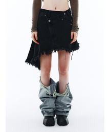 YEEL（ワイイーイーエル）の「ASYMMETRIC CUT-OFF COTTON SKIRT BLACK（スカート）」