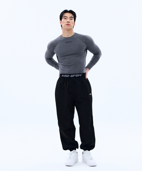 MIHAK(ミハク)の「エステティックアクティブロングスリーブ(グレー)(Tシャツ/カットソー・メンズ・その他・1/3)」の2枚目の写真