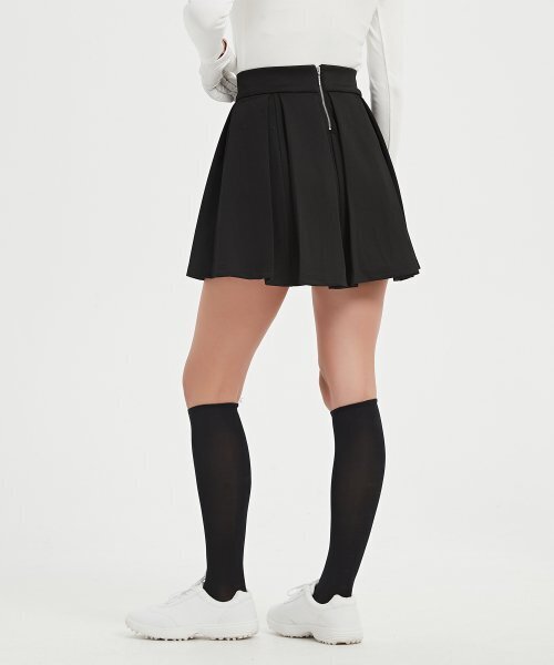 E.PARCA(イパルカ)の「ブラックスパイラルプリーツスカート(スカート・レディース・その他・SMALL/MEDIUM/LARGE)」の4枚目の写真