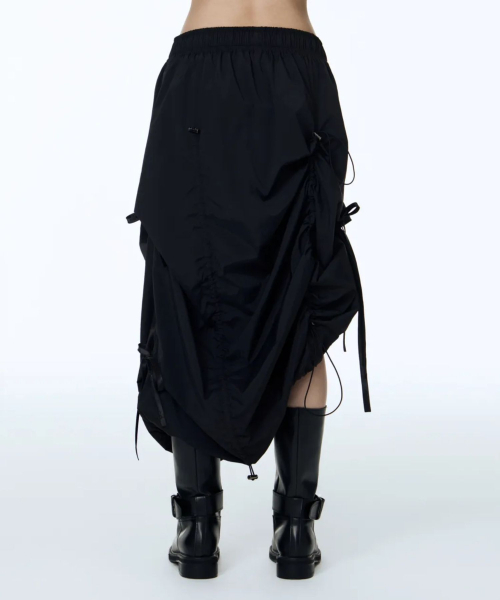71TO96(チル ハナ トゥ グユク)の「Girdle String Skirt (Black)(スカート・レディース・ブラック・FREE)」の3枚目の写真