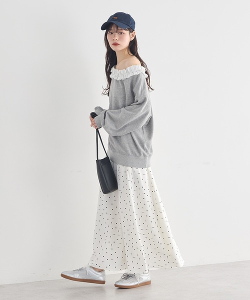 earth music&ecology(アースミュージックアンドエコロジー)の「【2026SS】フリルオフショルウラケスウェット(スウェット・レディース・杢グレー/ブラック/ホワイト系その他・FREE)」の18枚目の写真