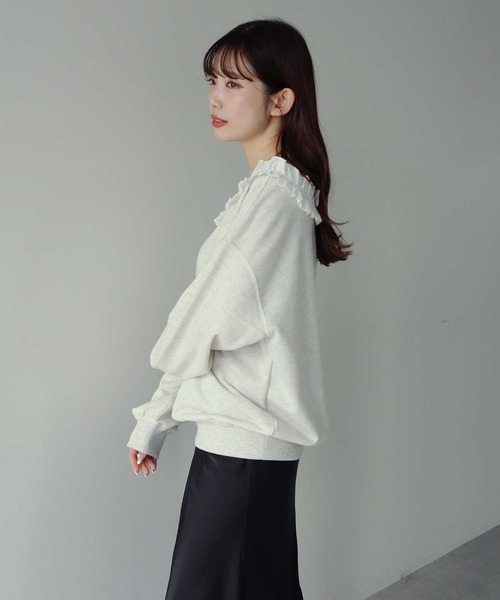 earth music&ecology(アースミュージックアンドエコロジー)の「【2026SS】フリルオフショルウラケスウェット(スウェット・レディース・杢グレー/ブラック/ホワイト系その他・FREE)」の7枚目の写真