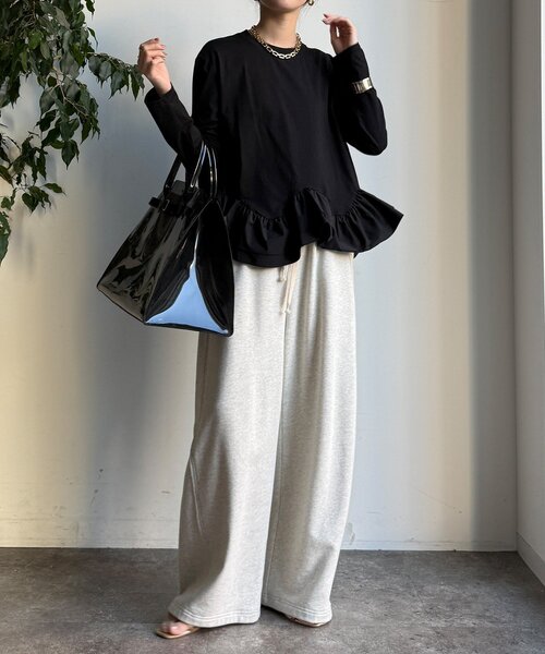 DouDou(ドゥドゥ)の「裾異素材切替フリルカットソー(Tシャツ/カットソー・レディース・ブラック/オフホワイト・FREE)」の7枚目の写真