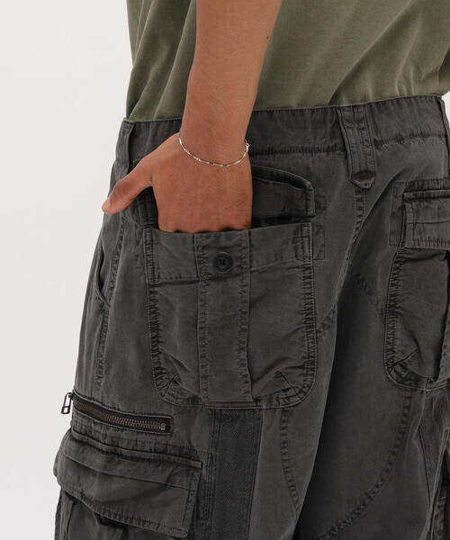 AVIREX（アヴィレックス）の「PIGMENT TAPING CARGO PANTS / ピグメント テーピング カーゴパンツ / AVIREX / アヴィレックス（カーゴパンツ・メンズ・その他2/ブラック/オリーブ系/カーキ・L/M/XL/S/2XL）」の18枚目の写真