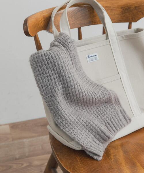 URBAN RESEARCH DOORS（アーバンリサーチドアーズ）の「カワリアミニットマフラー（マフラー・レディース・レッド/ライトベージュ/グレー・ONE）」の14枚目の写真