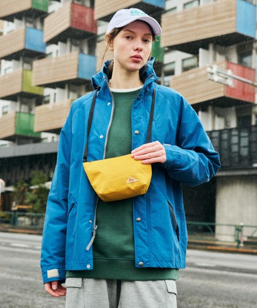 KELTY(ケルティ)の「GO OUT掲載モデル【KELTY】 ES MINI USUAL POUCH ミニショルダーバッグ サコッシュ(ショルダーバッグ・レディース・ネイビー/ベージュ/ブラック系/スカイブルー/セージグリーン/レオパード/タン/ブラウン系/ホワイト系/アニマル/オリーブ/ブラック/マスタード・ONE SIZE)」の18枚目の写真
