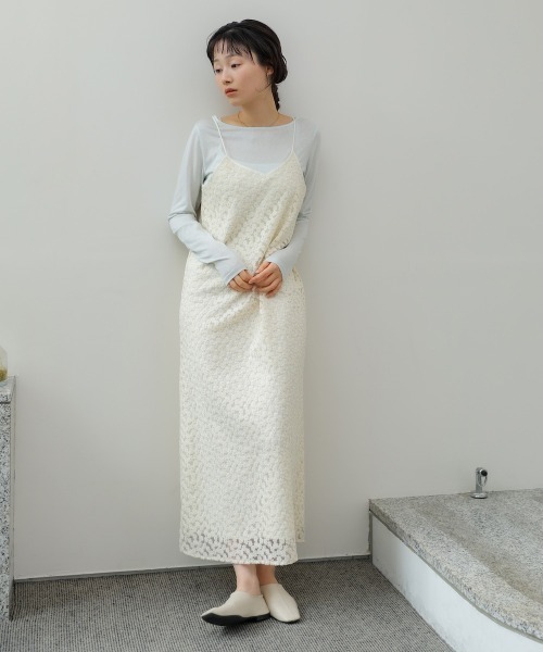 Bab(バブ)の「【選べるサイズ展開】刺繍フラワーキャミワンピース(ワンピース・レディース・アイボリー/ブラック/イエロー/グリーン・S/M)」の13枚目の写真