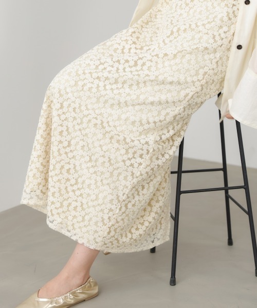 Bab(バブ)の「【選べるサイズ展開】刺繍フラワーキャミワンピース(ワンピース・レディース・アイボリー/ブラック/イエロー/グリーン・S/M)」の18枚目の写真