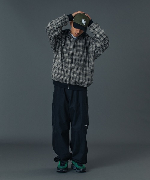 XLARGE(エクストララージ)の「REVERSIBLE ZIP UP HOODED SWEATSHIRT(パーカー・メンズ・ブラック/アッシュ/オリーブ・M/S/XL/L)」の7枚目の写真