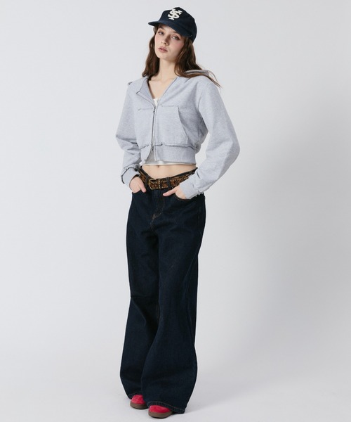 BENUA(ベヌア)の「BN cropped zip hoodie/BN クロップドジップフーディー(パーカー・レディース・グレー/カーキ・FREE)」の8枚目の写真