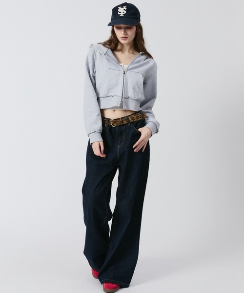 BENUA(ベヌア)の「BN cropped zip hoodie/BN クロップドジップフーディー(パーカー・レディース・グレー/カーキ・FREE)」の9枚目の写真