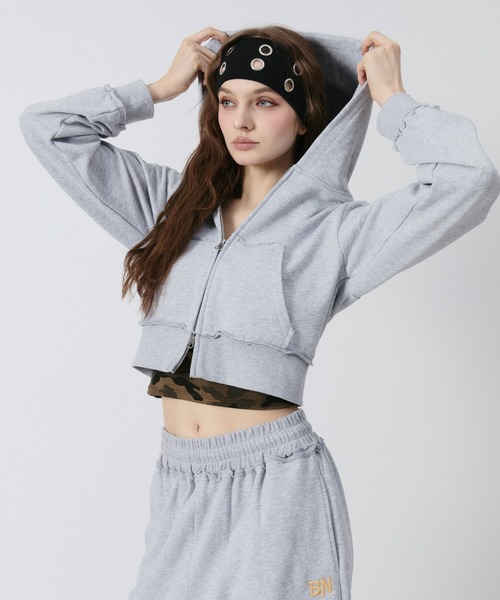 BN cropped zip hoodie/BN クロップドジップフーディー（パーカー