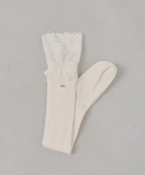 Chico（チコ）の「レース付きリブソックス（ソックス/靴下・レディース・アイボリー/ブラック/グレー・FREE）」の2枚目の写真