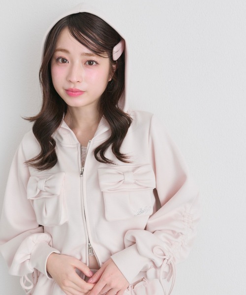 OLIVE des OLIVE（オリーブデオリーブ）の「【セットアップ対応】袖ドロストリボンコンパクトパーカー（パーカー・レディース・トップグレー/ネイビー/ピンク・FREE）」の3枚目の写真