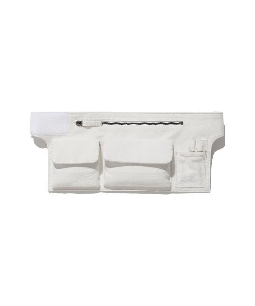 NICE GHOST CLUB(ナイスゴーストクラブ)の「FFATS BELT BAG_WHITE(NG2ESUAB42A)(メッセンジャーバッグ・レディース・ホワイト・FREE)」の1枚目の写真