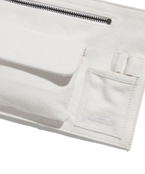 NICE GHOST CLUB(ナイスゴーストクラブ)の「FFATS BELT BAG_WHITE(NG2ESUAB42A)(メッセンジャーバッグ・レディース・ホワイト・FREE)」の4枚目の写真