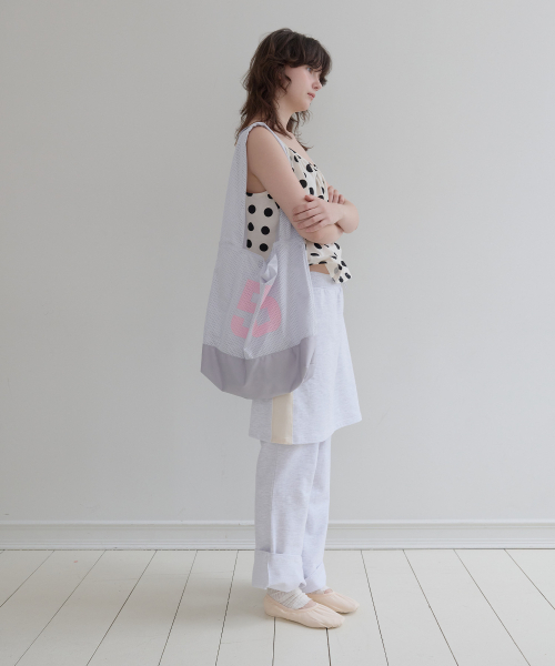 FUN FROM FUN(ファンフロムファン)の「55 Mesh Bag (Silver)(ショルダーバッグ・レディース・その他・ONE SIZE)」の4枚目の写真