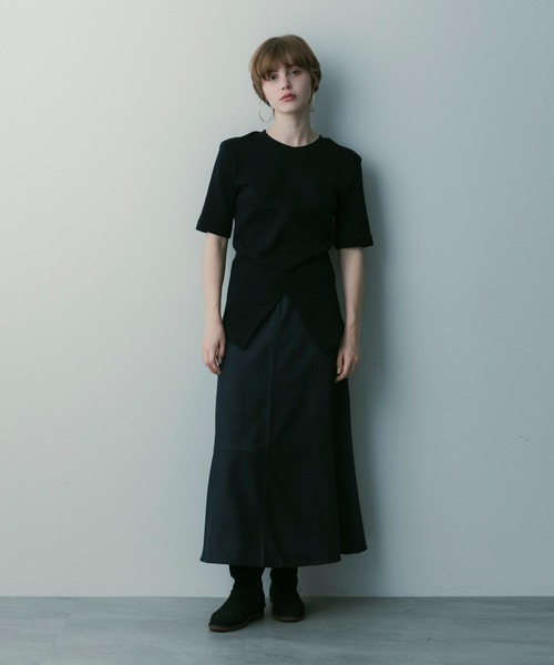 SERENO(セレーノ)の「サイドタック ショートスリーブカットソー(シャツ/ブラウス・レディース・ブラウン/ブラック・S/M)」の8枚目の写真