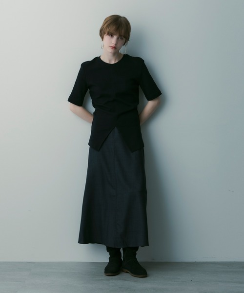 SERENO(セレーノ)の「サイドタック ショートスリーブカットソー(シャツ/ブラウス・レディース・ブラウン/ブラック・S/M)」の9枚目の写真