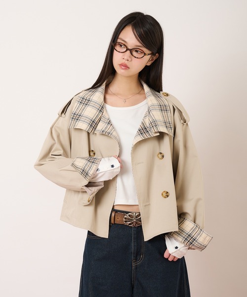 hazyl（ヘイジル）の「classic check short trench / クラシックチェックショートトレンチ（ブルゾン・レディース・ベージュ/ネイビー・フリー）」の5枚目の写真