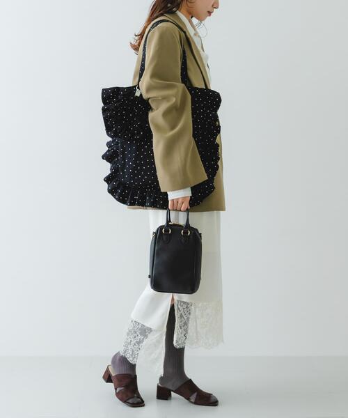 RODE SKO（ロデスコ）の「シュシュセットサイドフリルトート（トートバッグ・レディース・ブラック系その他/ブラック/ベージュ/ホワイト系その他・ONE）」の6枚目の写真