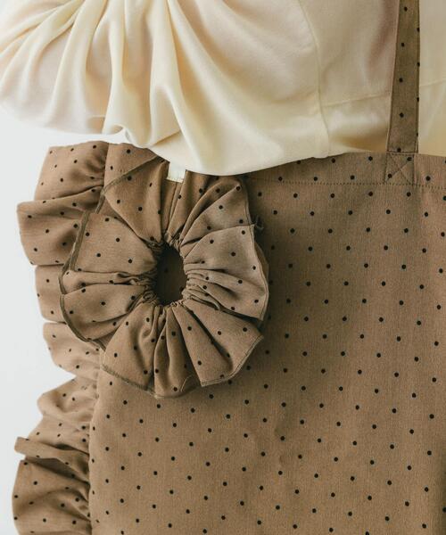 RODE SKO（ロデスコ）の「シュシュセットサイドフリルトート（トートバッグ・レディース・ブラック系その他/ブラック/ベージュ/ホワイト系その他・ONE）」の21枚目の写真