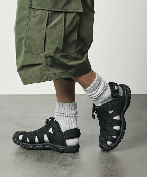FREAK'S STORE(フリークスストア)の「限定展開 FREAK'S STORE OUTDOORS/フリークスアウトドアーズ クロスコード トゥキャップ スニーカーサンダル(サンダル・メンズ・ベージュ/チャコールグレー/ブラック・23.0cm/24.0cm/25.0cm/26.0cm/27.0cm/28.0cm)」の4枚目の写真