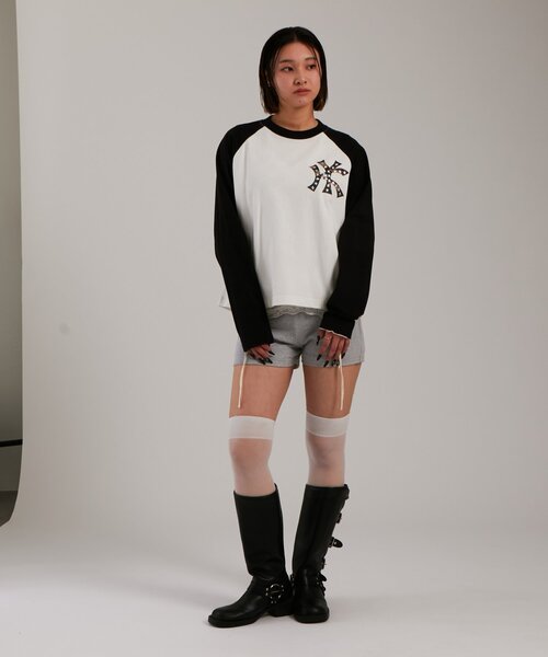 WHO'S WHO gallery(フーズフーギャラリー)の「【UNISEX】KOOKY'N KYスタースタッズラグランロンTEE(Tシャツ/カットソー・レディース・ブラック/ホワイト/レッド・SMALL/MEDIUM)」の11枚目の写真
