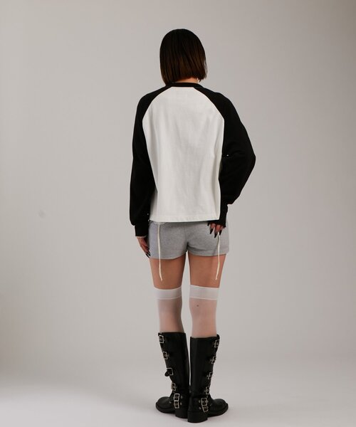 WHO'S WHO gallery(フーズフーギャラリー)の「【UNISEX】KOOKY'N KYスタースタッズラグランロンTEE(Tシャツ/カットソー・レディース・ブラック/ホワイト/レッド・SMALL/MEDIUM)」の13枚目の写真
