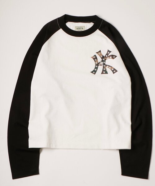 WHO'S WHO gallery(フーズフーギャラリー)の「【UNISEX】KOOKY'N KYスタースタッズラグランロンTEE(Tシャツ/カットソー・レディース・ブラック/ホワイト/レッド・SMALL/MEDIUM)」の1枚目の写真