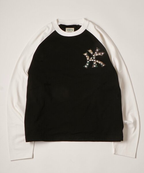 WHO'S WHO gallery(フーズフーギャラリー)の「【UNISEX】KOOKY'N KYスタースタッズラグランロンTEE(Tシャツ/カットソー・レディース・ブラック/ホワイト/レッド・SMALL/MEDIUM)」の2枚目の写真